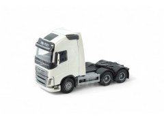 Volvo FH04 Glob. XL 6 x 4 Tractor Unit /1:25 White